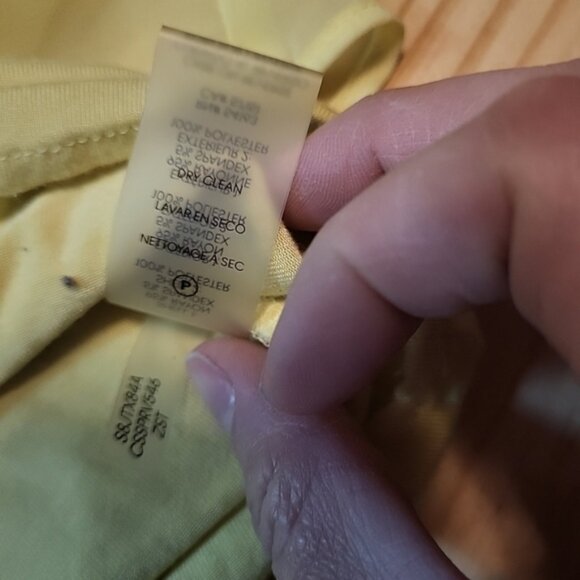 Calvin Klein Womens S Top Yellow Stretch CK Hem Logo Blouse Sleeveless Crew Neck - Picture 6 of 11